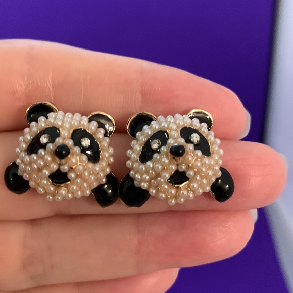 Panda Pierced Earrings Pearl and Enamel - Picture 4 of 8